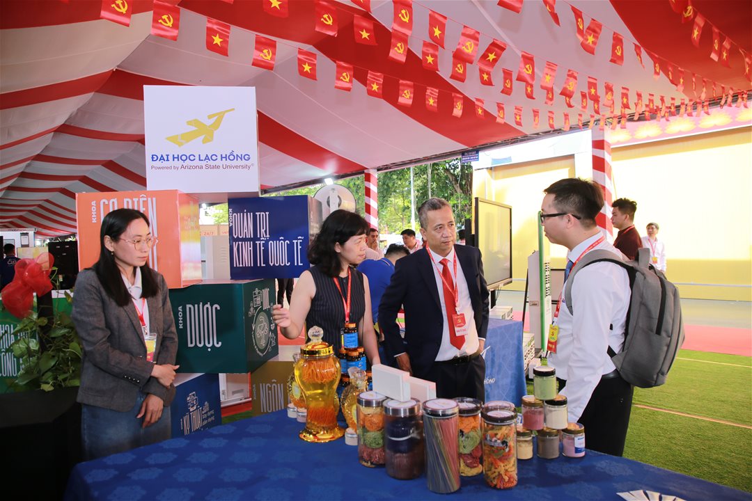 Lạc Hồng mang công nghệ đến Đại hội Đảng tỉnh Đồng Nai lần 1 (2025 - 2030)