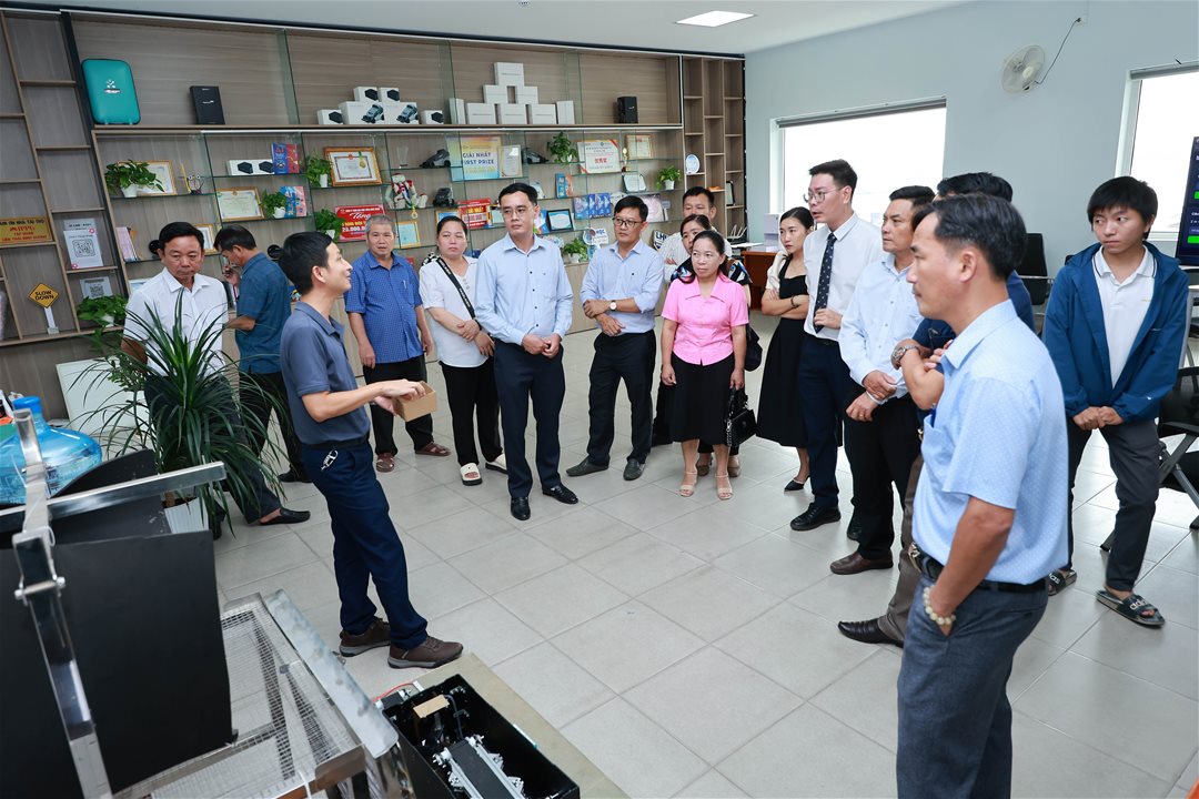 LHU và UBND xã Thanh Sơn ký kết hợp tác chiến lược thúc đẩy giáo dục và chuyển đổi số địa phương